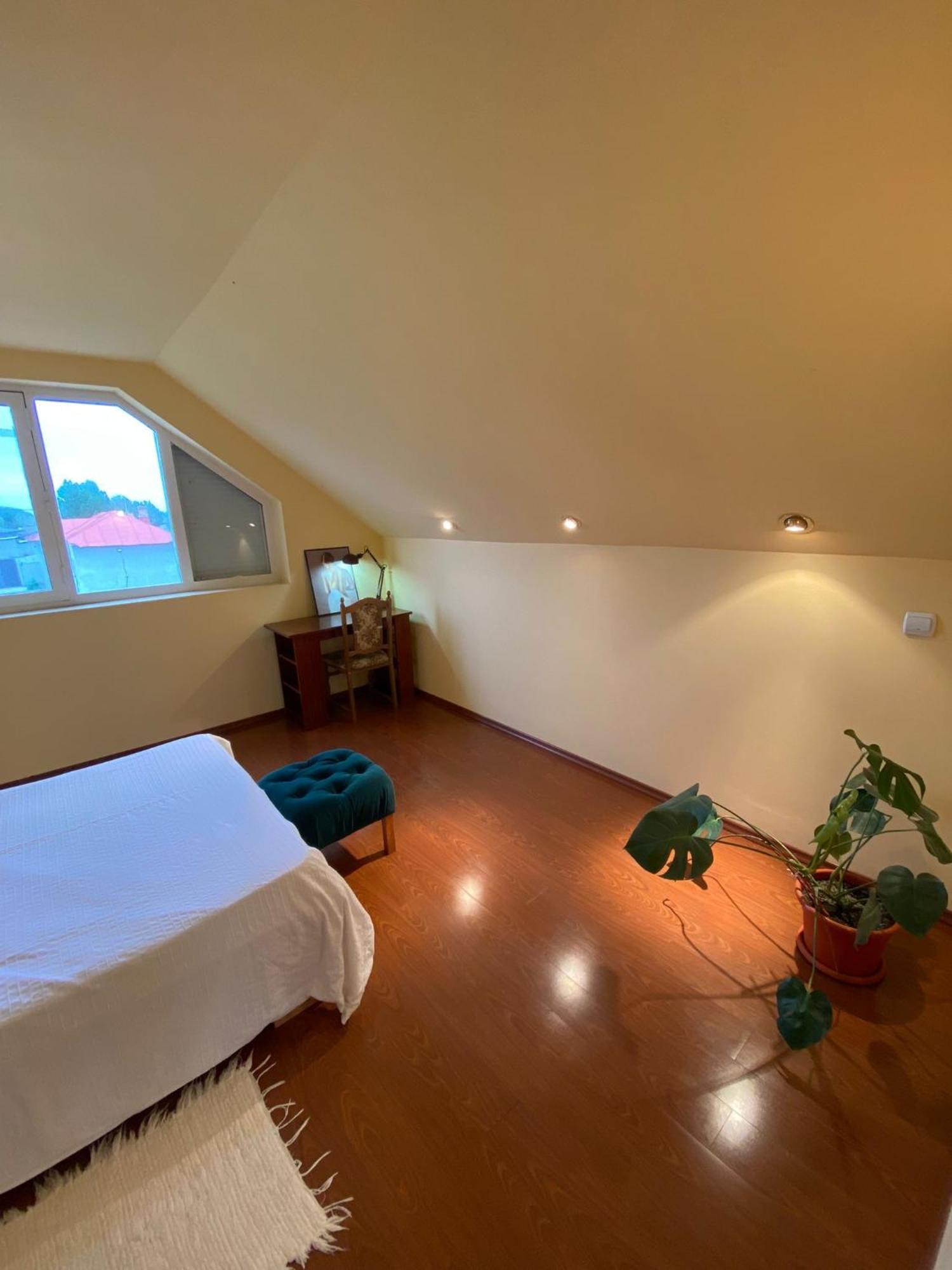Cosy Bedroom For 2 With Balcony In A Family Villa Turnu Măgurele Eksteriør bilde