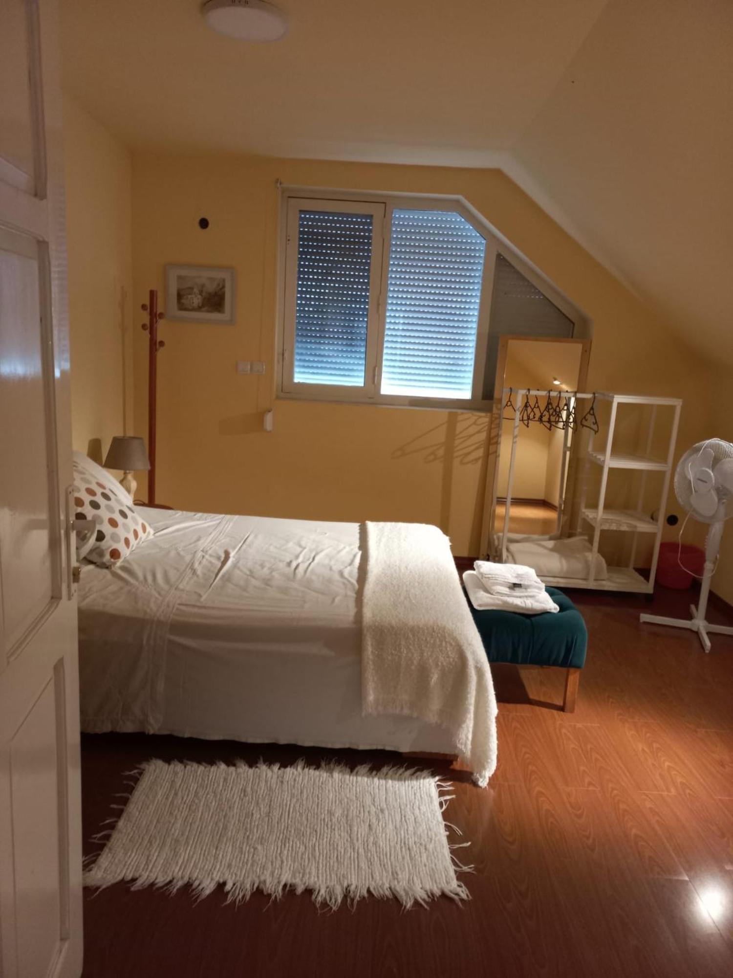 Cosy Bedroom For 2 With Balcony In A Family Villa Turnu Măgurele Eksteriør bilde